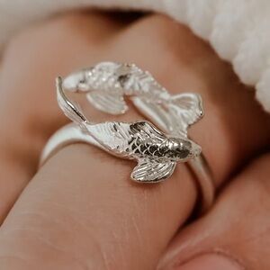 Silver Fish Design Ring.